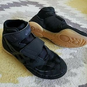 Boys wrestling shoes